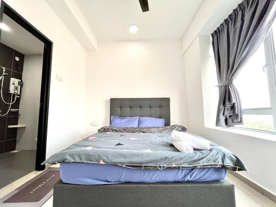 Urban Home-Swimming Pool-City Center Malacca Buitenkant foto